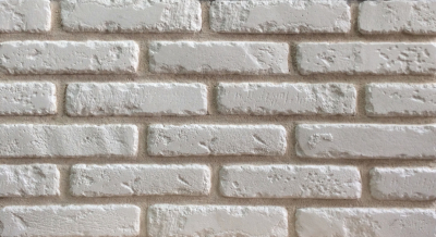 белый